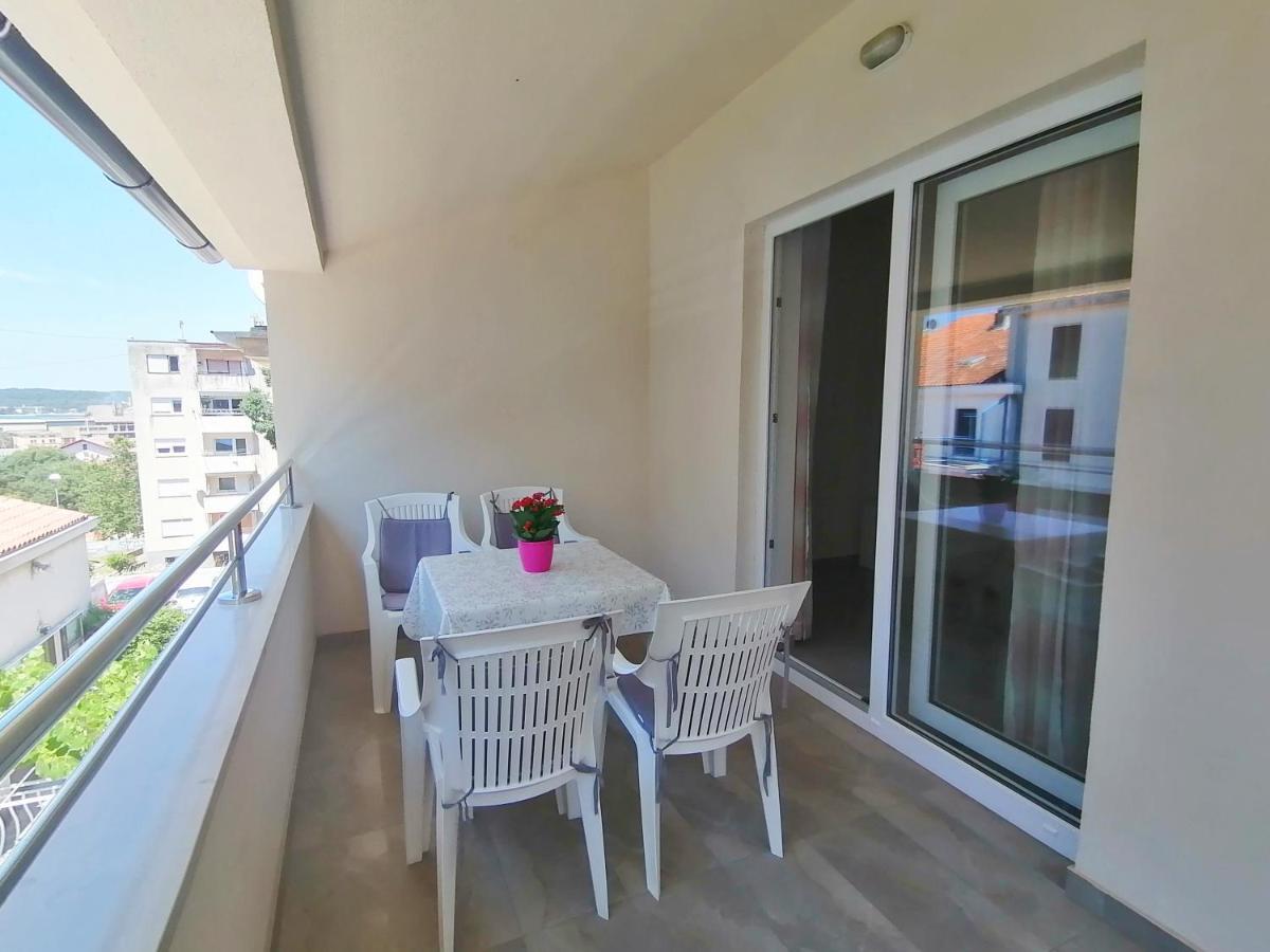 Holiday Apartment Dunja 普拉 外观 照片