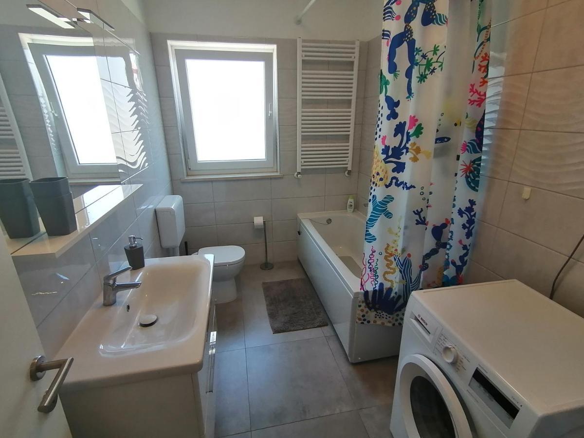 Holiday Apartment Dunja 普拉 外观 照片